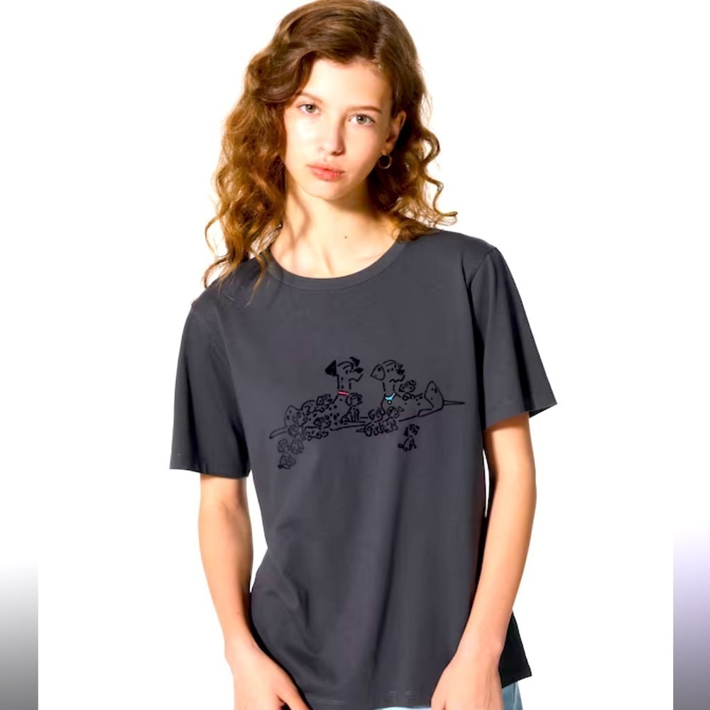 Uniqlo x Disney nagaba tee ladies Dalmatian tee